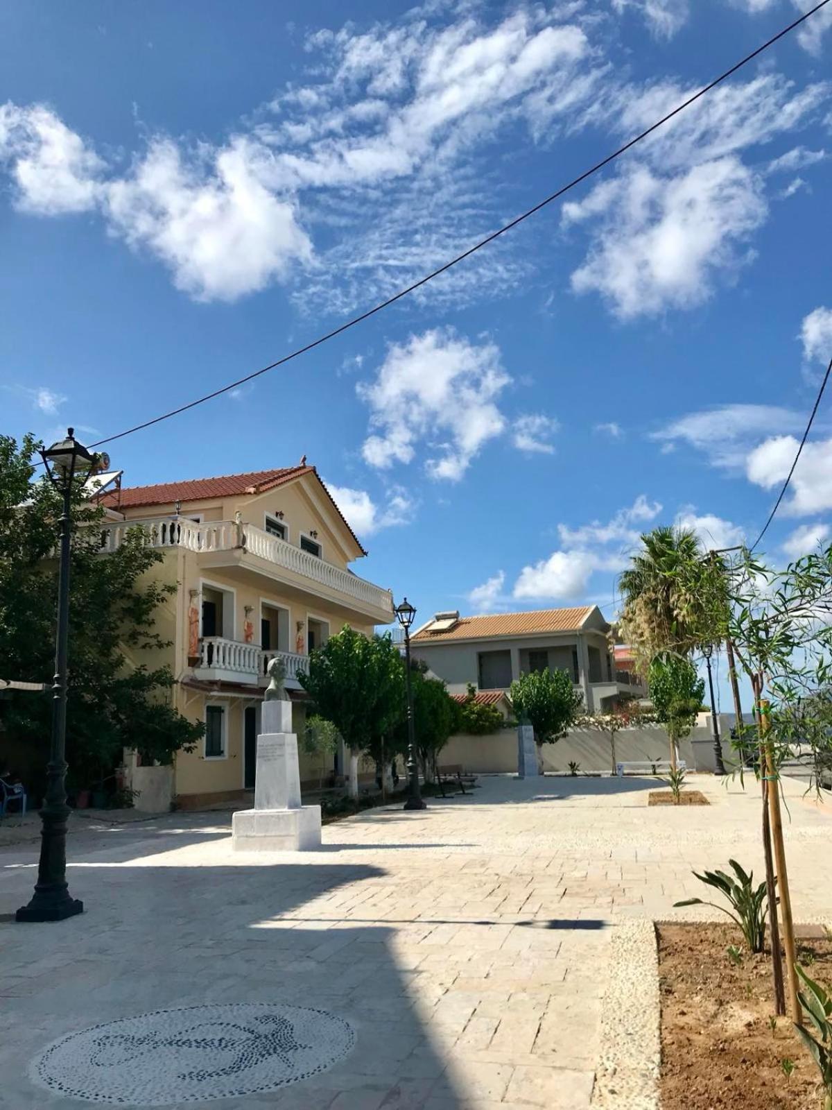κaryatis Apartment